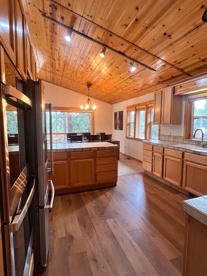 13525 Northwoods Blvd - Photo 7 of 20