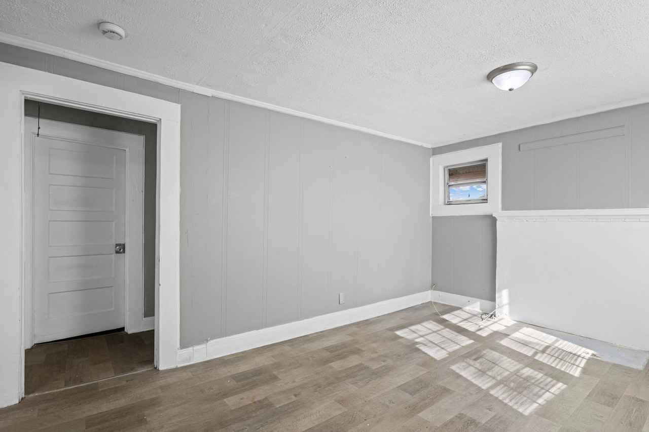 1971 Detroit Ave Nw - Photo 4 of 27