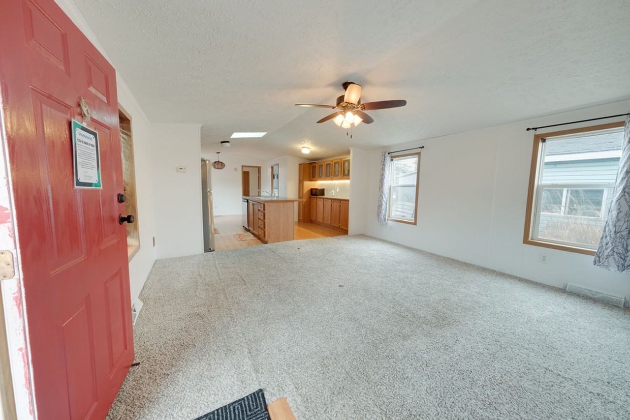 231 Apple Tree Dr - Photo 3 of 47