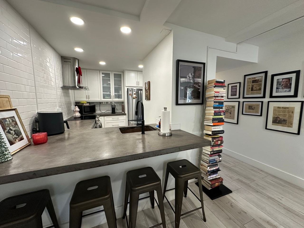 7625 E Camelback Rd - Photo 3 of 17