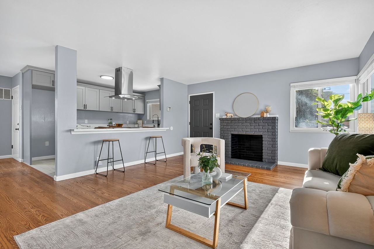 2615 Henry Ave - Photo 4 of 20