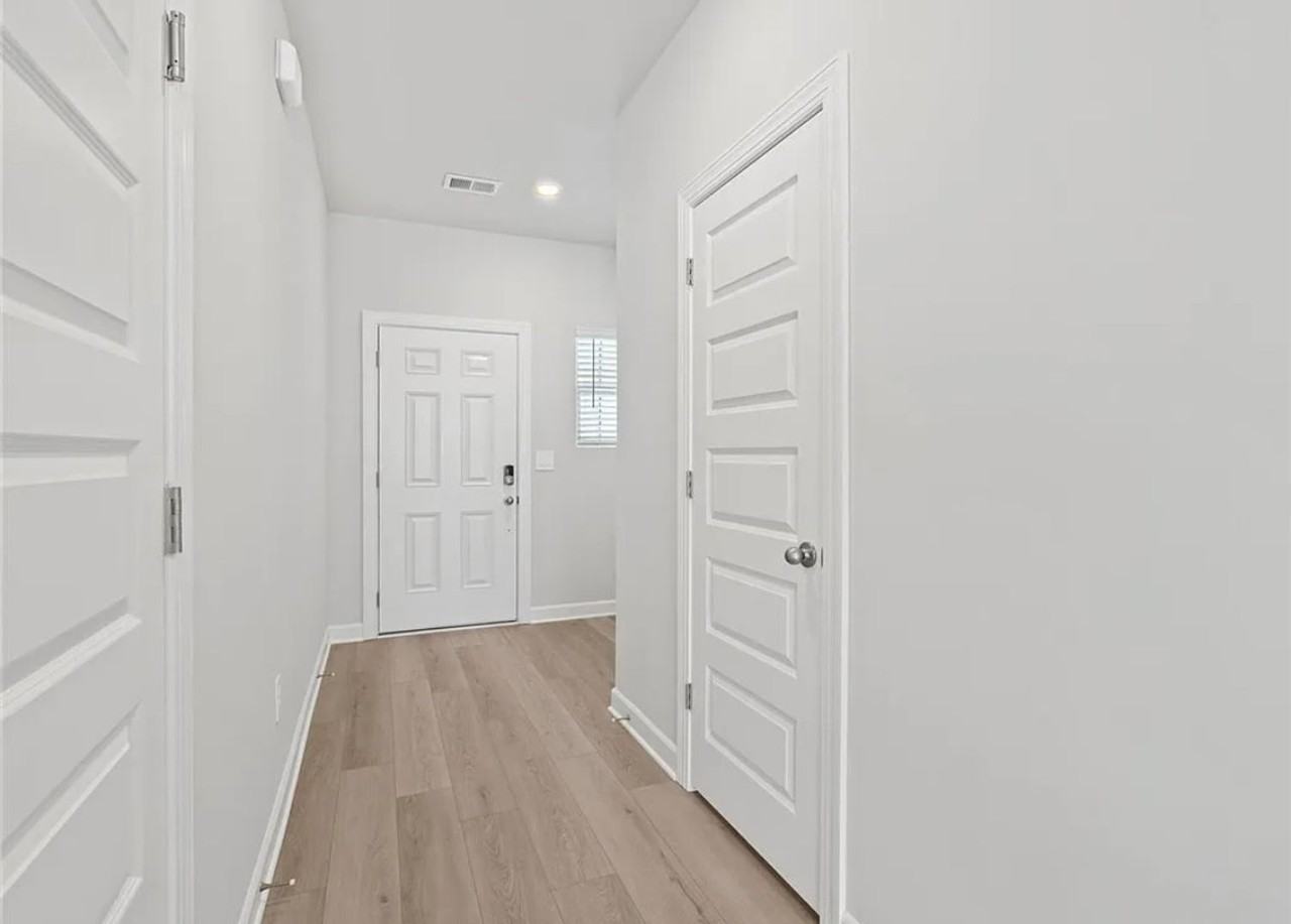 114 Arrow Ct - Photo 2 of 23