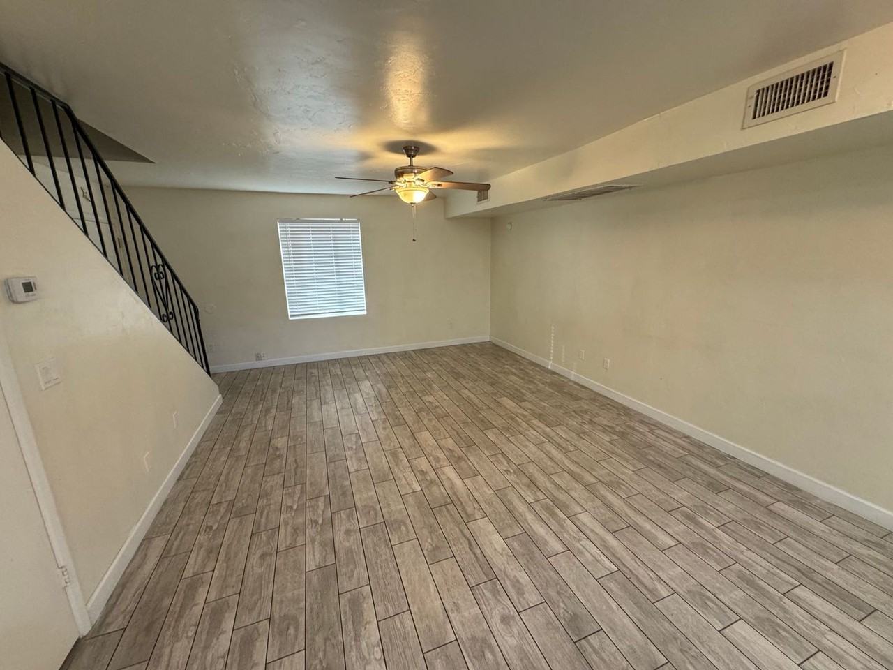 6140 W Townley Ave - Photo 4 of 21