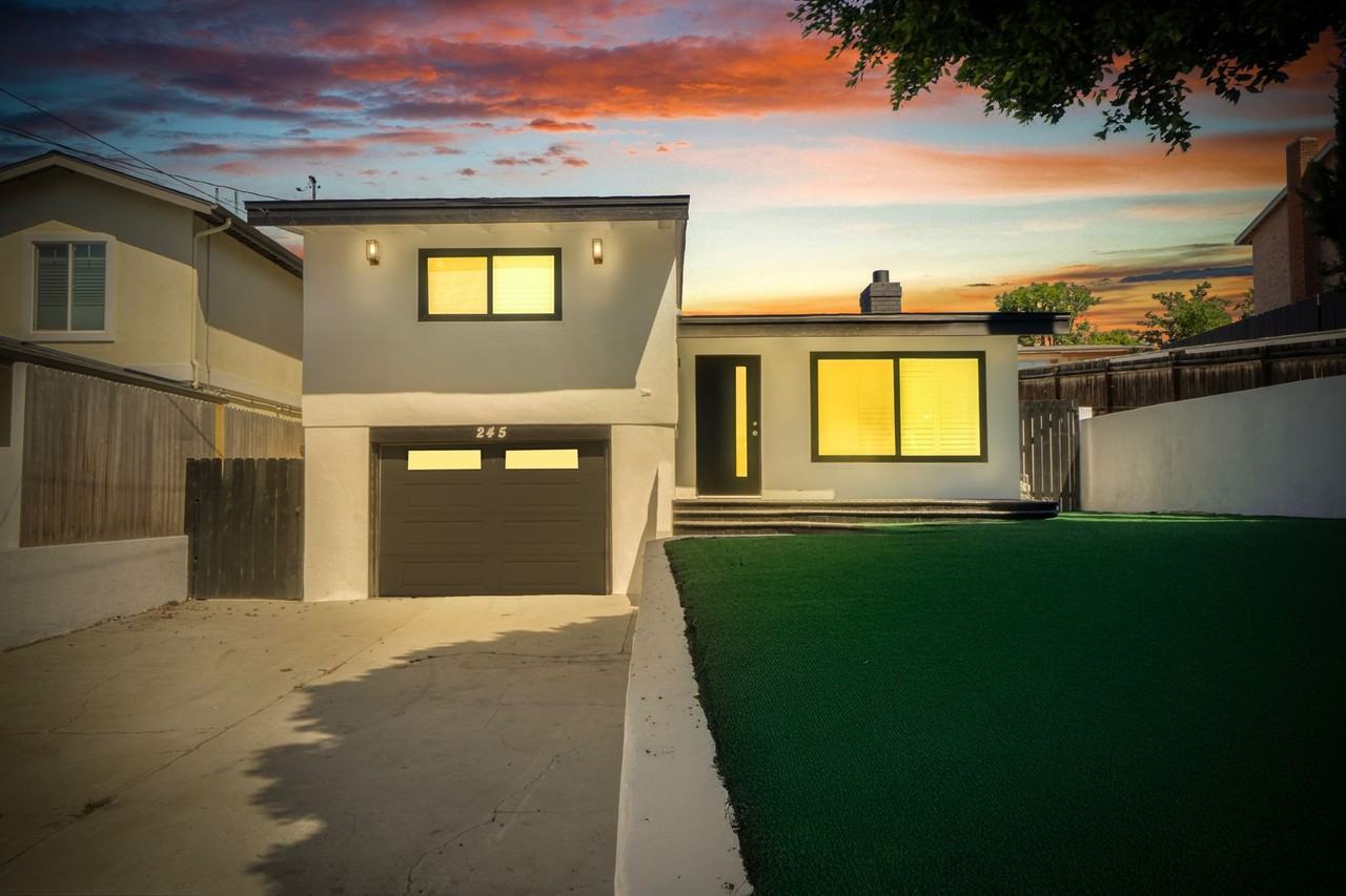 245 Houston Dr - Photo 5 of 15