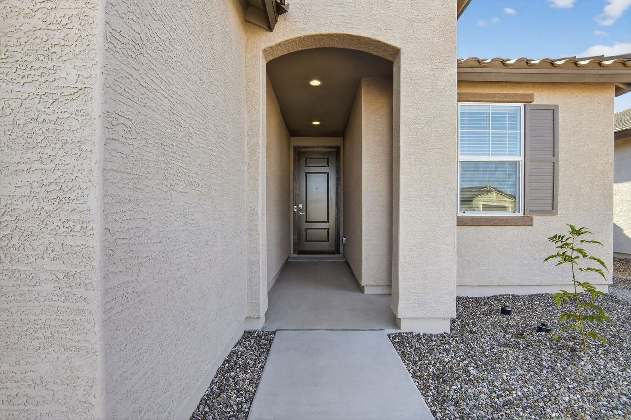 12509 E Verbina Ln - Photo 4 of 41