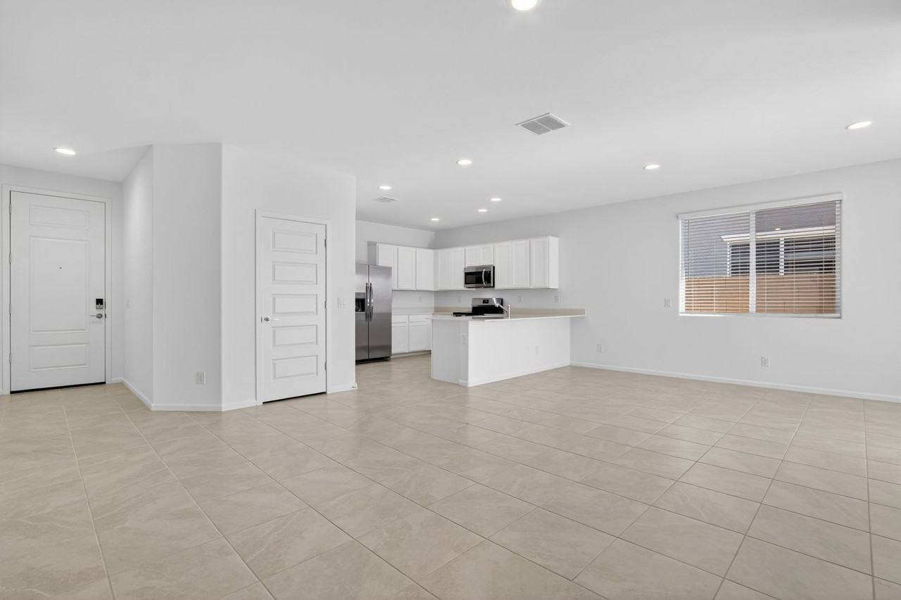12509 E Verbina Ln - Photo 5 of 41