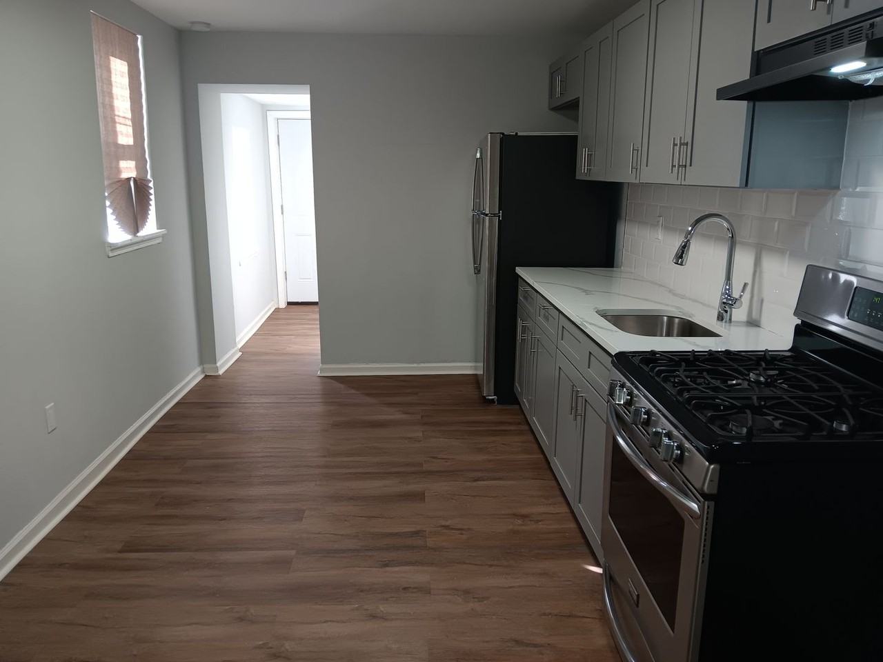 1012 Potter St - Photo 2 of 15