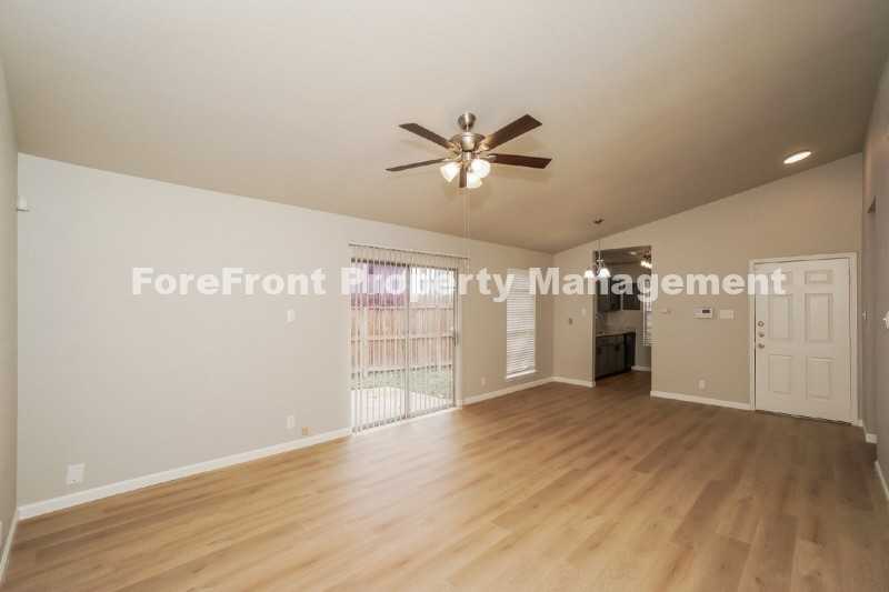 5305 Ashbury Dr - Photo 7 of 23