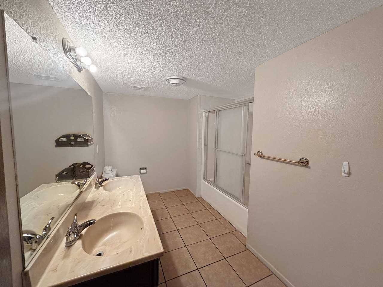 419 W Kiowa Ave - Photo 7 of 8