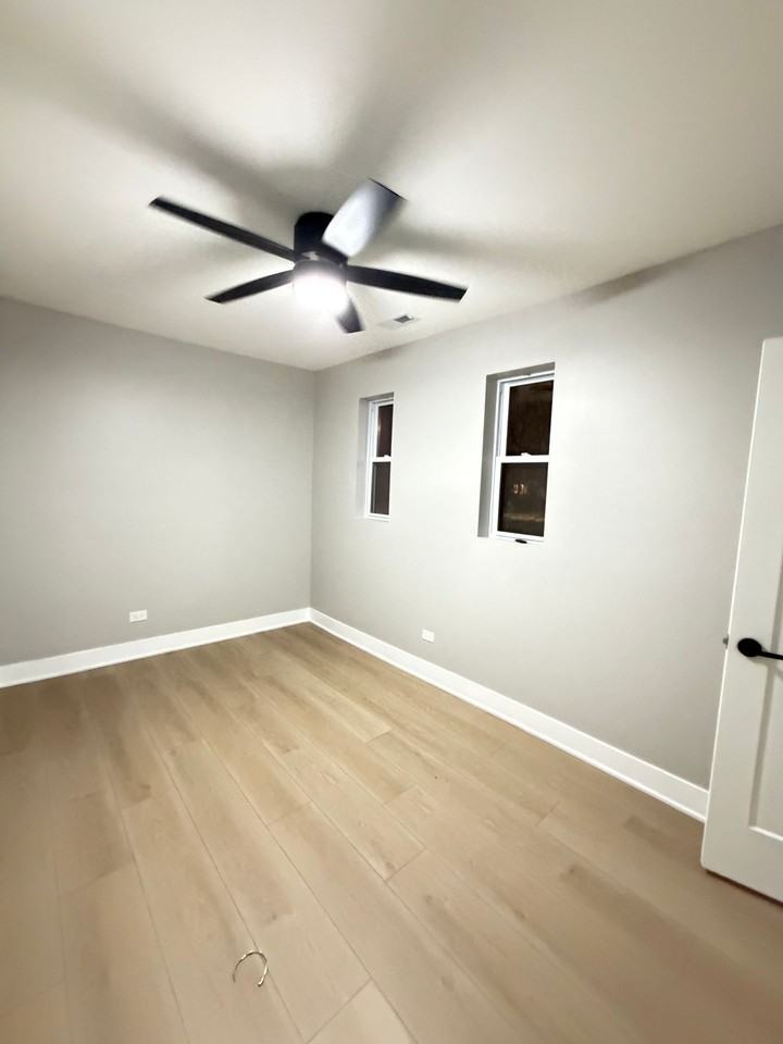 6350 S. St. Lawrence Ave. Chicago, IL 60637 - Photo 6 of 9