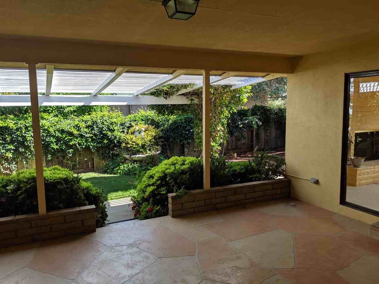 203 Patricia Ct - Photo 3 of 25