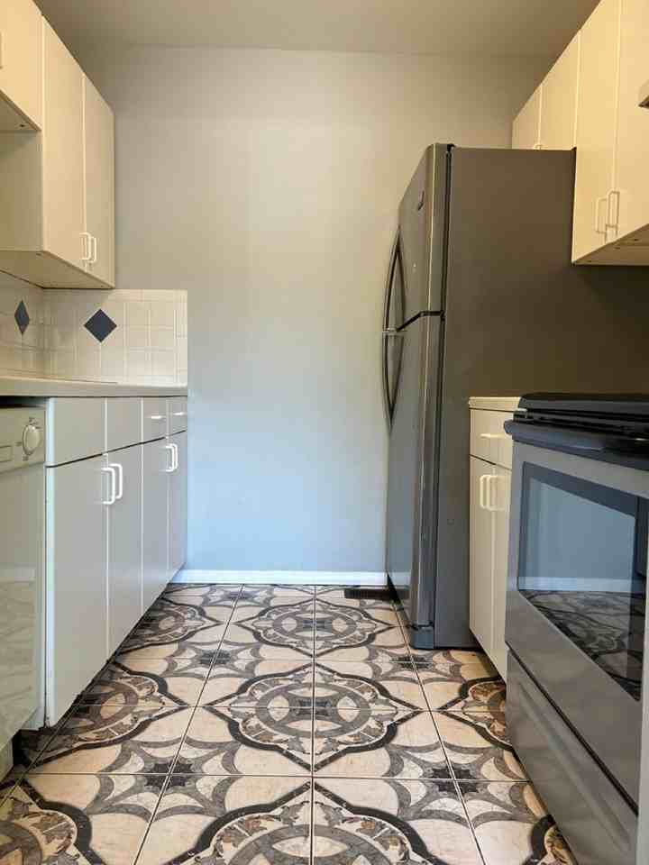 610 Noahs Lndg #303 - Photo 4 of 20