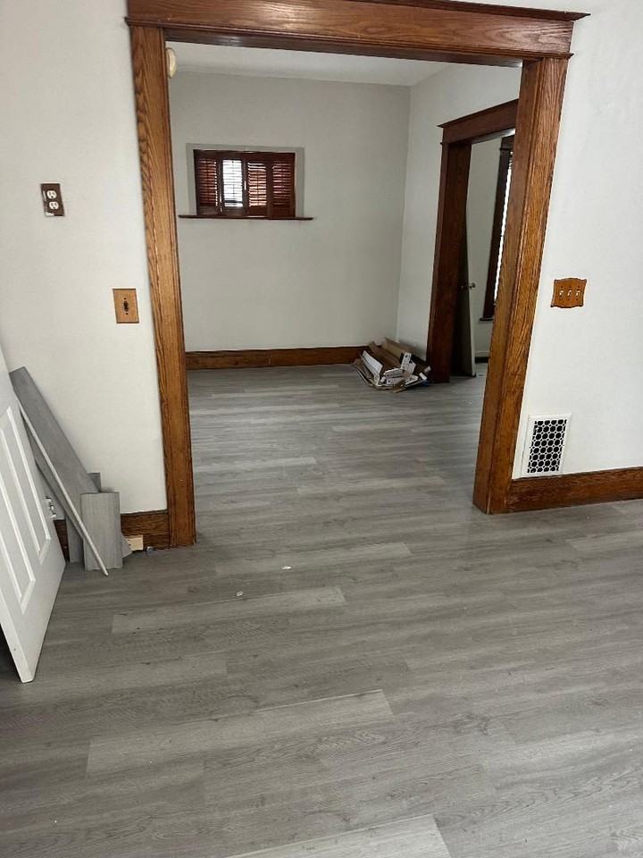 454 Augustine St - Photo 2 of 6