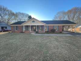 featured image of 1008 Caldwell Cir