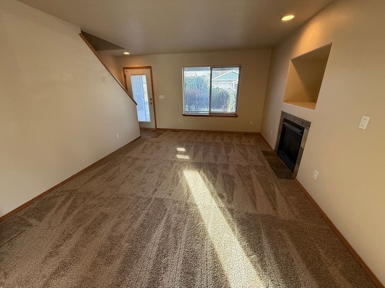 20523 Peak Ave - Photo 2 of 16