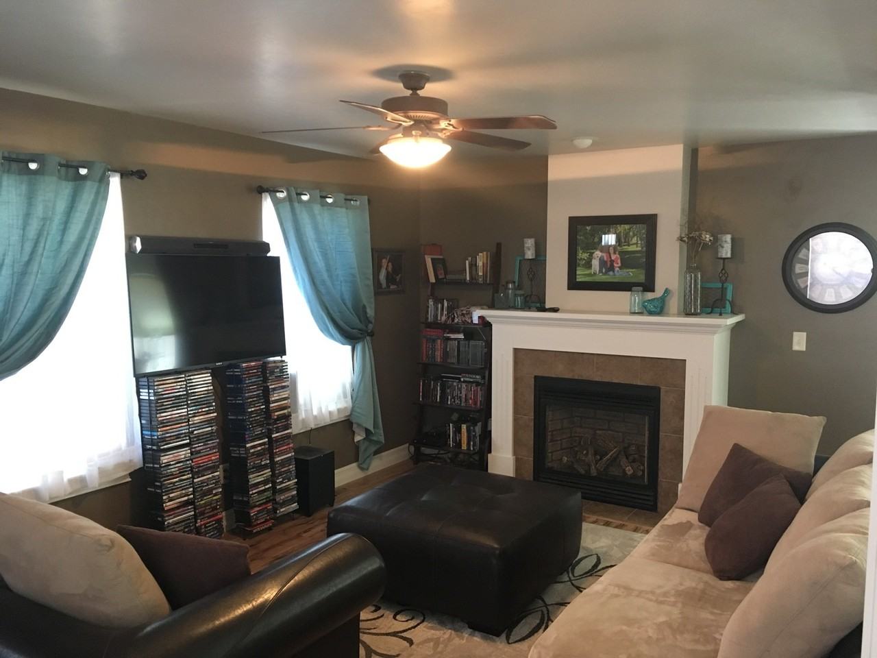 120 Bayberry Ln - Photo 2 of 23