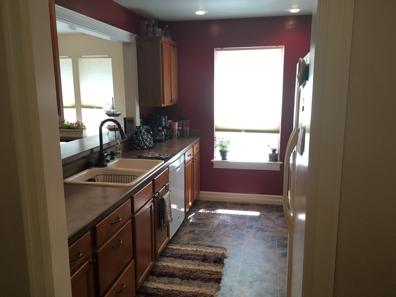 120 Bayberry Ln - Photo 7 of 23