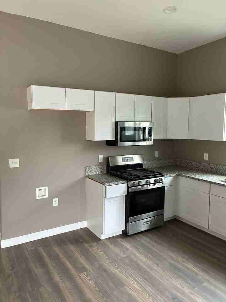 10831 Hamill St - Photo 5 of 13