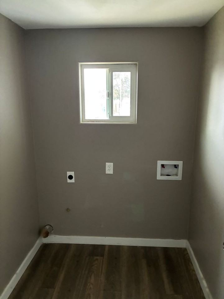 10831 Hamill St - Photo 7 of 13