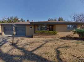 featured image of 2122 S Chautauqua Ave