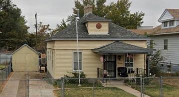 featured image of 1412 E 8th St