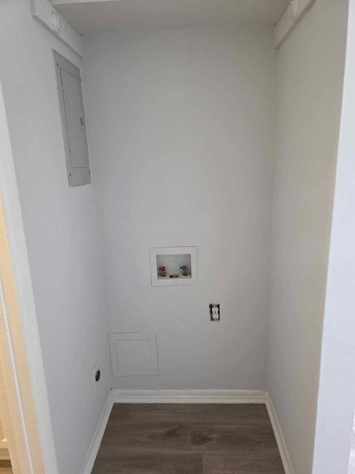 340 Atlantic Ave - Photo 5 of 9