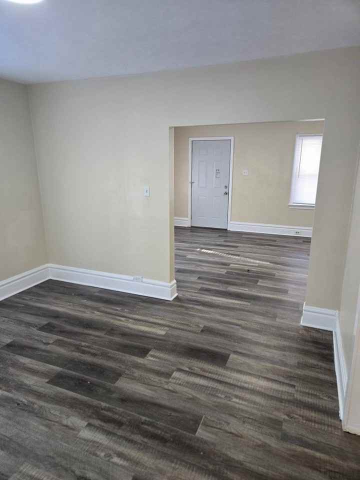 1007 Laurel Ave - Photo 5 of 21