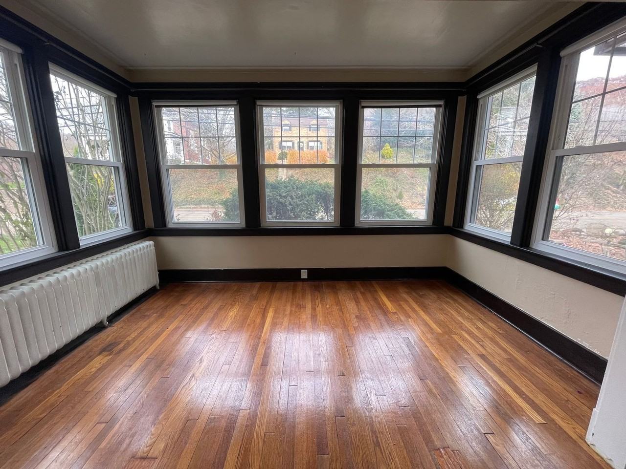 6621 Church Ave - Photo 2 of 23