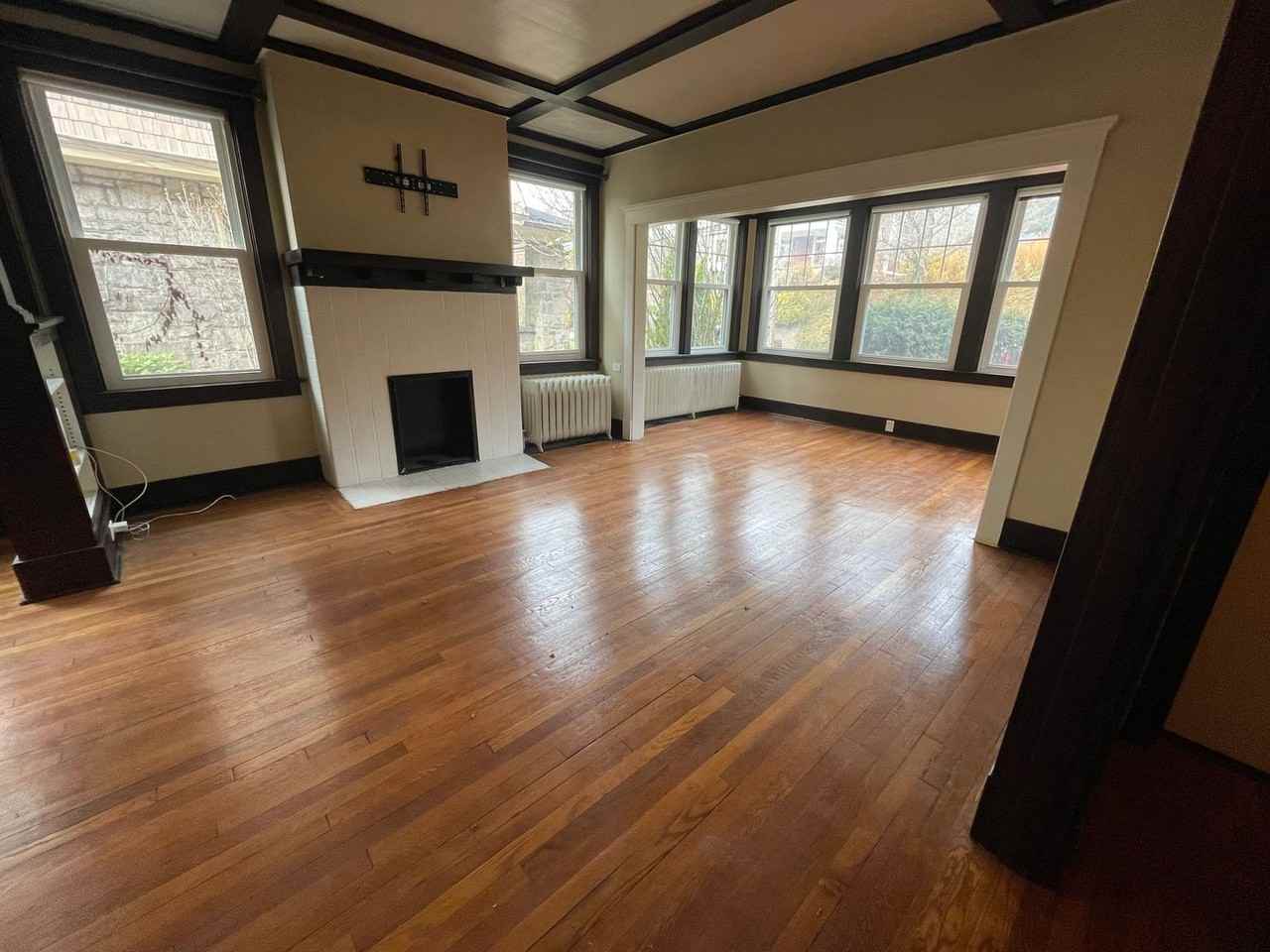 6621 Church Ave - Photo 7 of 23