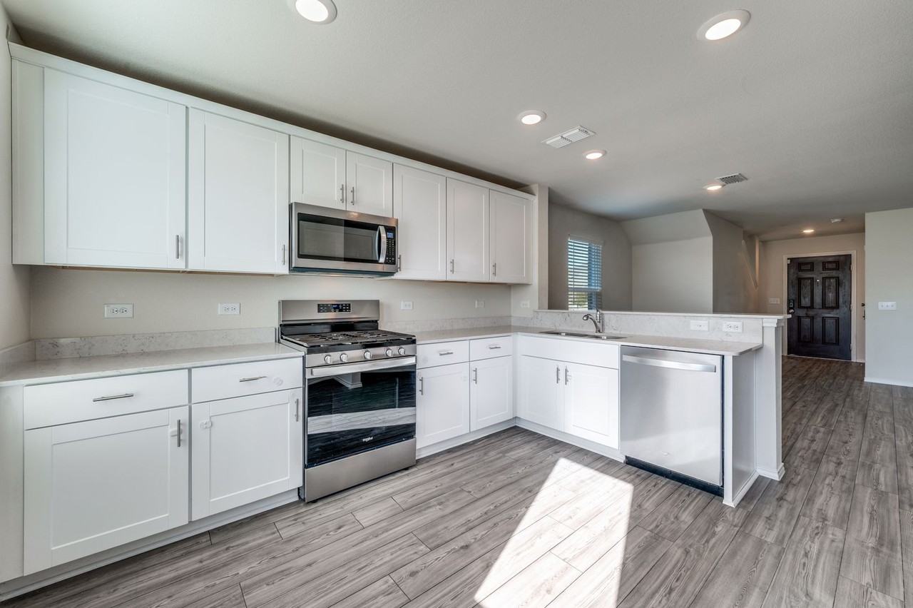 14004 Haggerston Dr - Photo 4 of 16