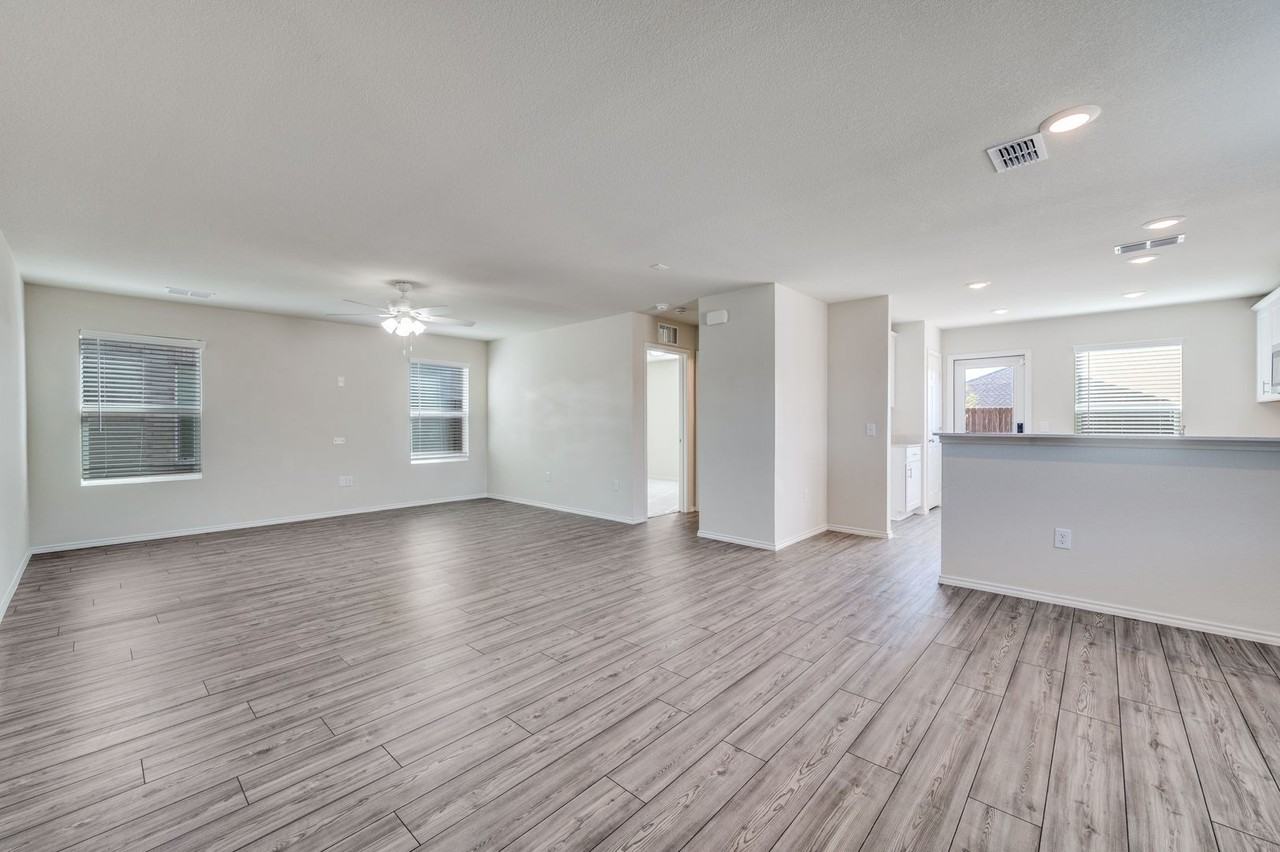 14004 Haggerston Dr - Photo 6 of 16