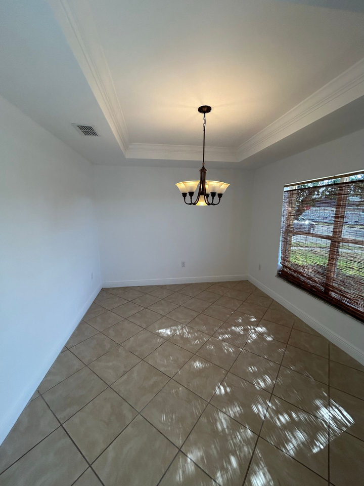 2130 Saddlewood Dr - Photo 2 of 14