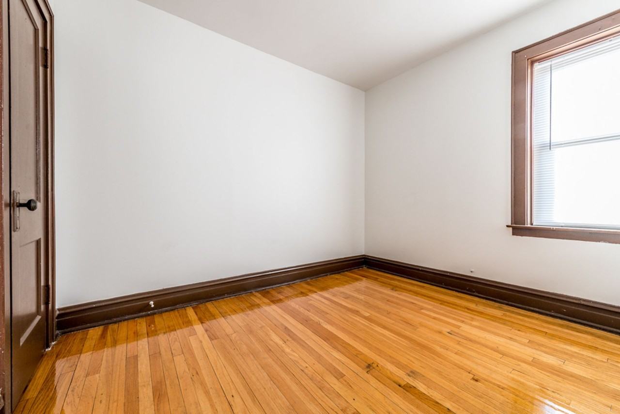 6306 S Fairfield Ave Chicago, IL 60629 - Photo 5 of 22