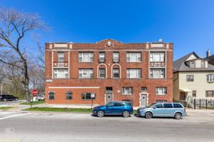 featured image of 2838 E 91st St