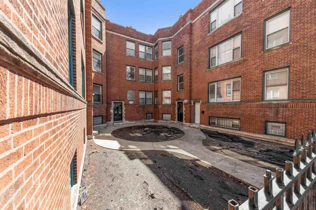 2838 E 91st St Chicago, IL 60617 - Photo 7 of 21