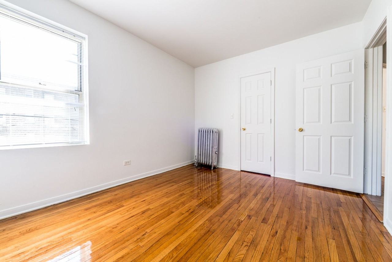 7609 S Coles - Photo 4 of 30