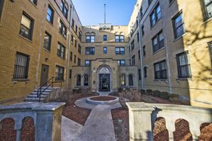featured image of 1734 E 72nd St