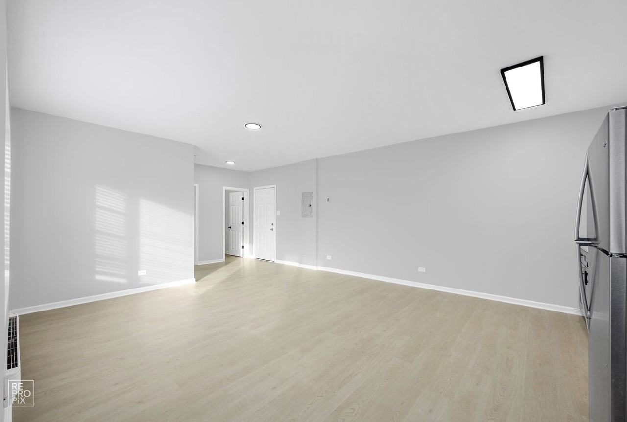7706 South Coles - Photo 6 of 27