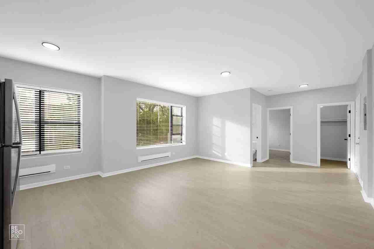 7706 South Coles - Photo 7 of 27