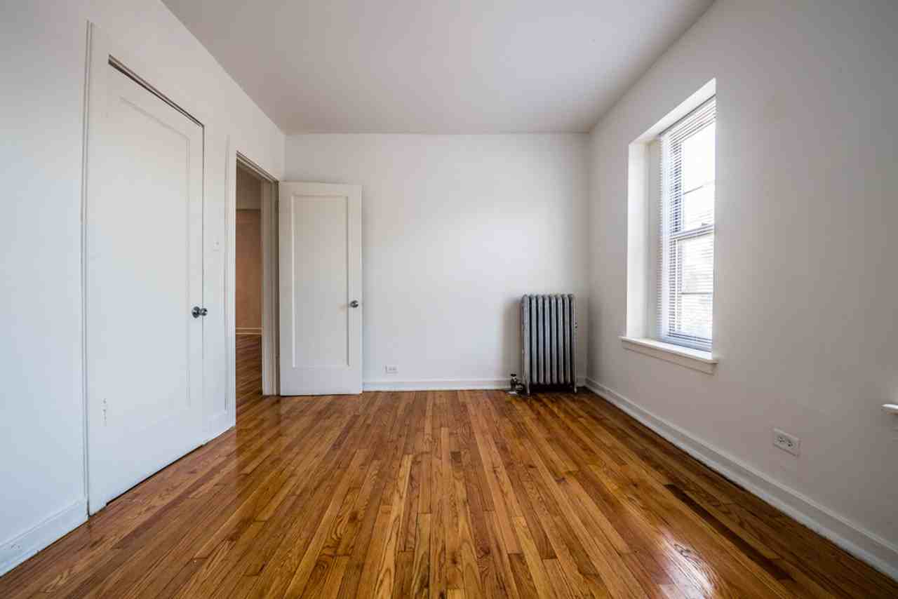 6705 S Michigan Chicago, IL 60637 - Photo 5 of 21