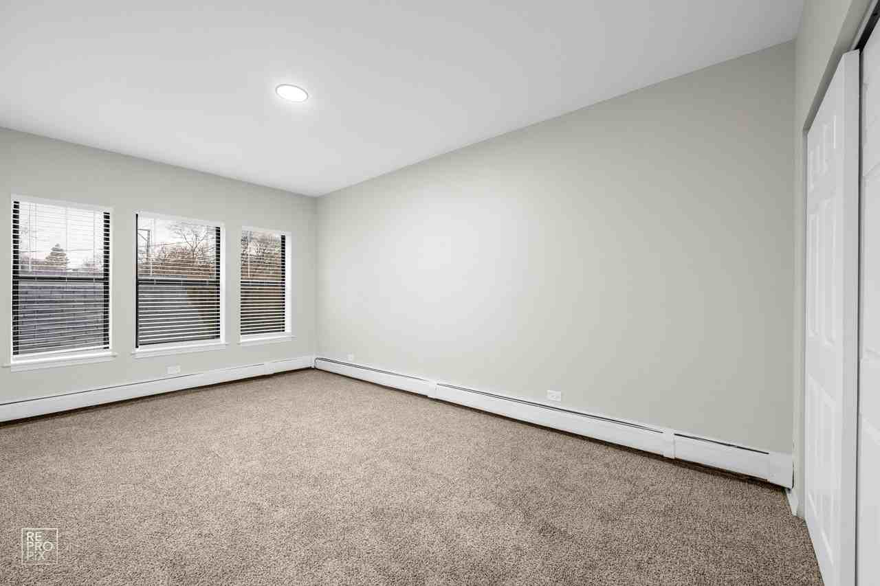 7316 S Jeffery Blvd Chicago, IL 60649 - Photo 6 of 16