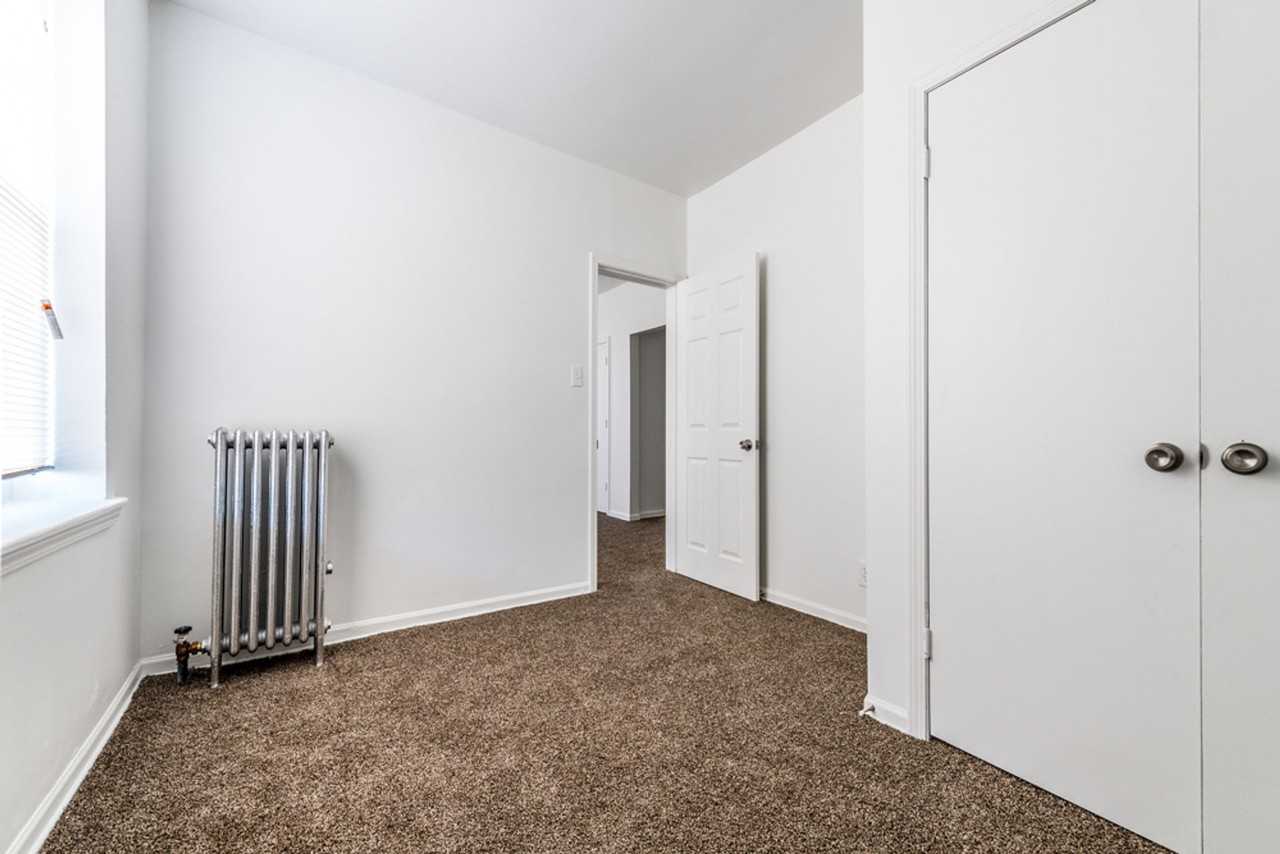 500 S Laramie - Photo 3 of 19