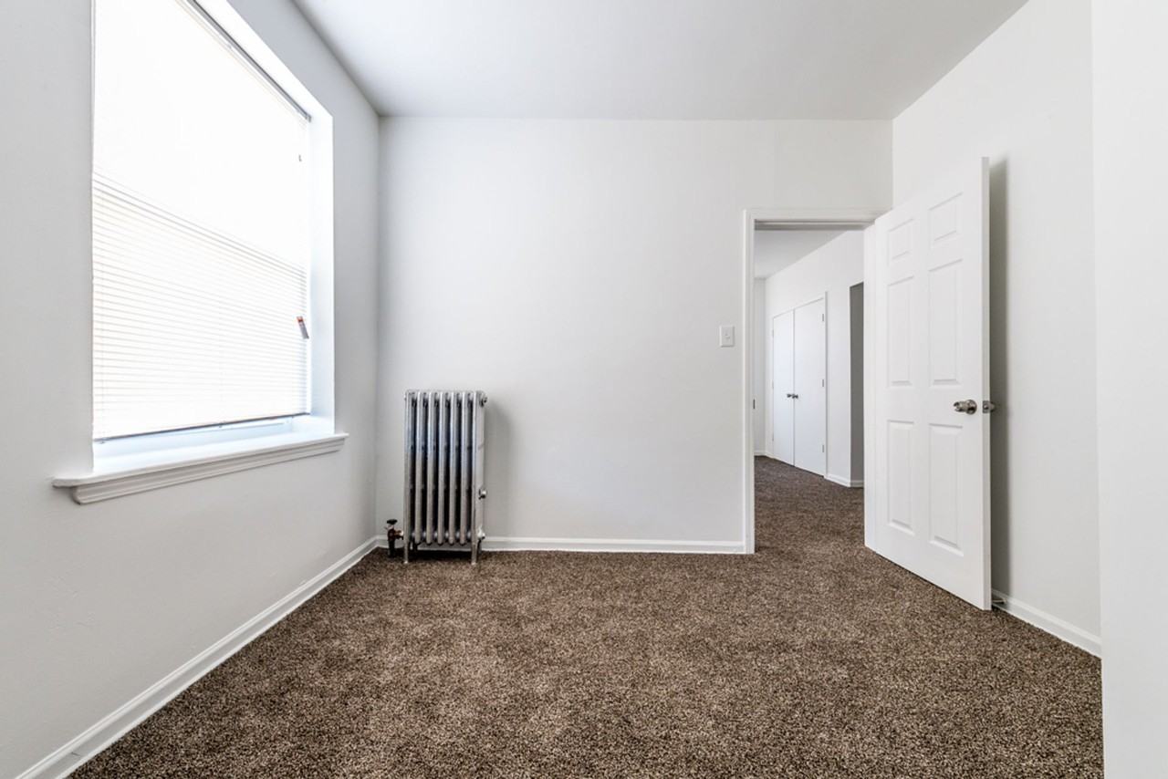 500 S Laramie - Photo 4 of 19