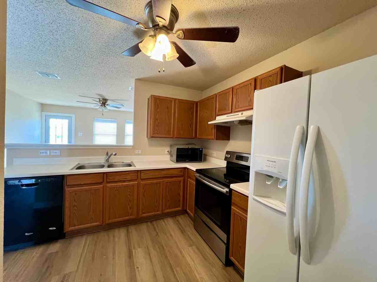 120 Maned Dr - Photo 7 of 15