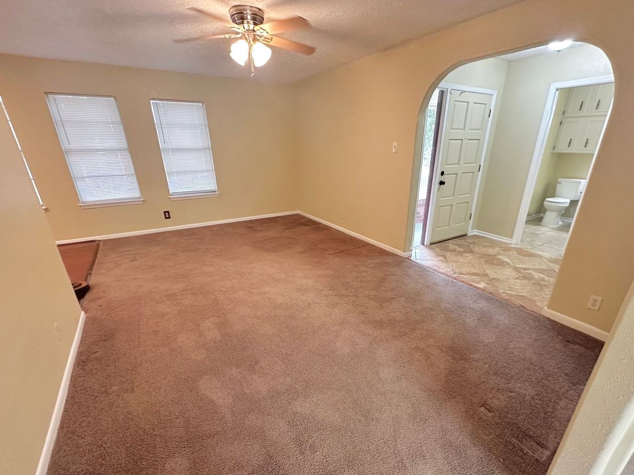 214 Timberline St - Photo 7 of 25