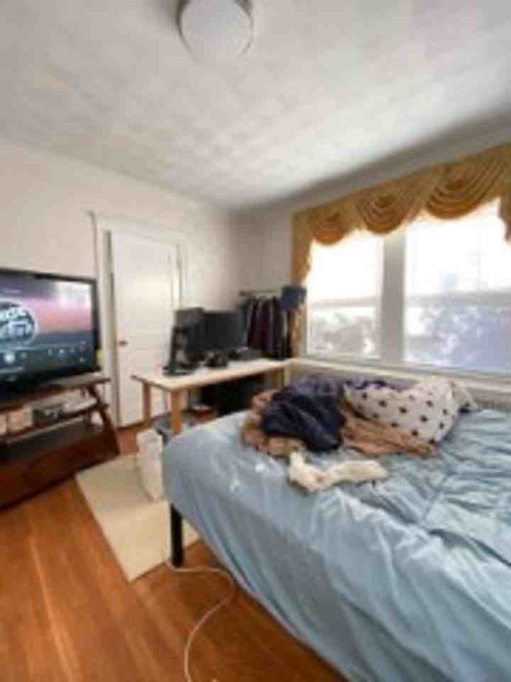 200 Commonwealth Ave - Photo 7 of 11