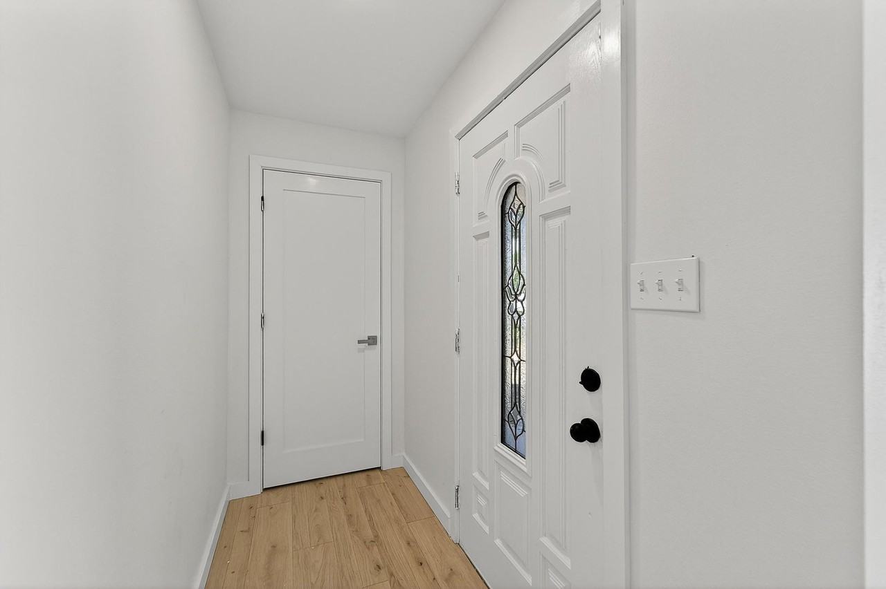 1818 Michigan Ave Ne - Photo 3 of 23