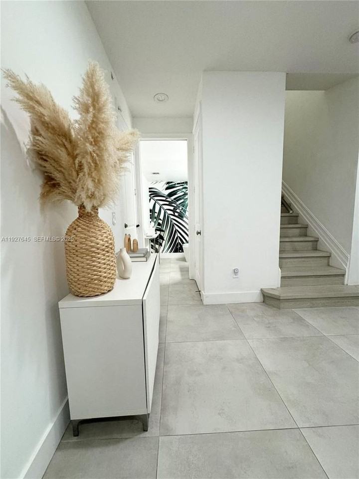 13017 Riverwalk Cir S - Photo 4 of 15