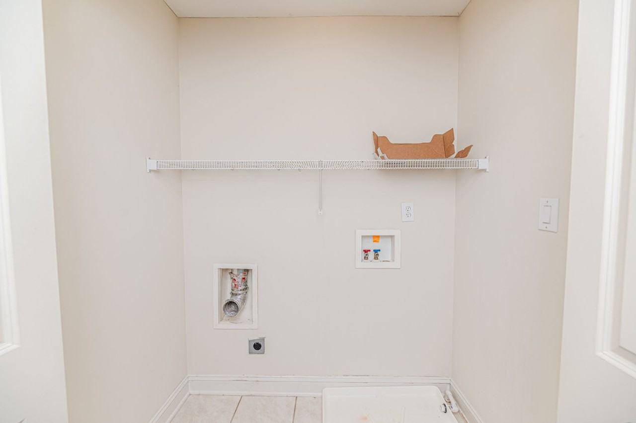 2636 Plum Ridge Rd - Photo 4 of 50