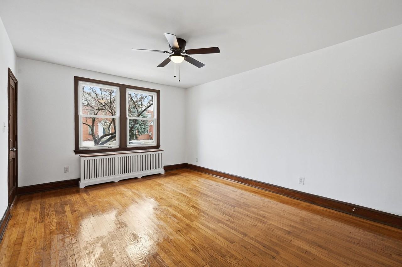 4026 9th St NE - Photo 2 of 40